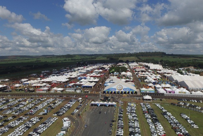 Com foco na agricultura familiar, fabricantes de tratores adequam montagem  para máquinas sob medida, Agrishow 2022