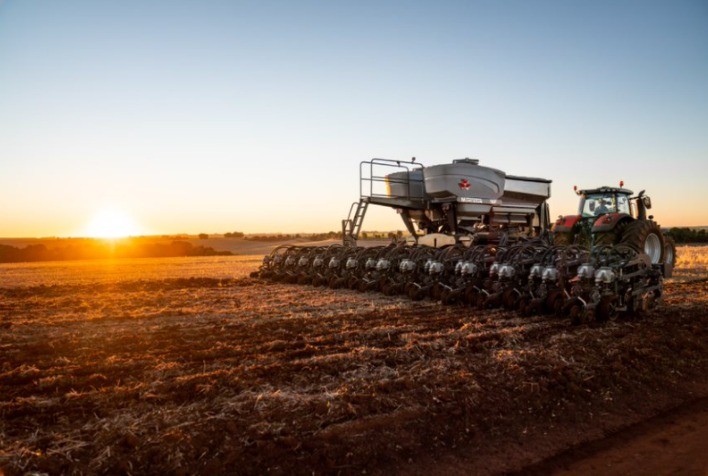 Mundo Das Marcas: MASSEY FERGUSON