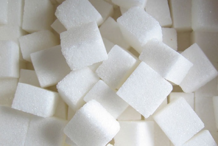 StoneX antecipa superávit global de açúcar com oferta expressiva do Brasil