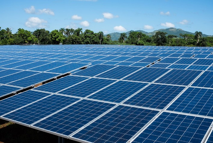 Com investimentos de R$ 18,5 bilhões, MG supera 3,6 gigawatts de potência instalada na geração própria de energia solar